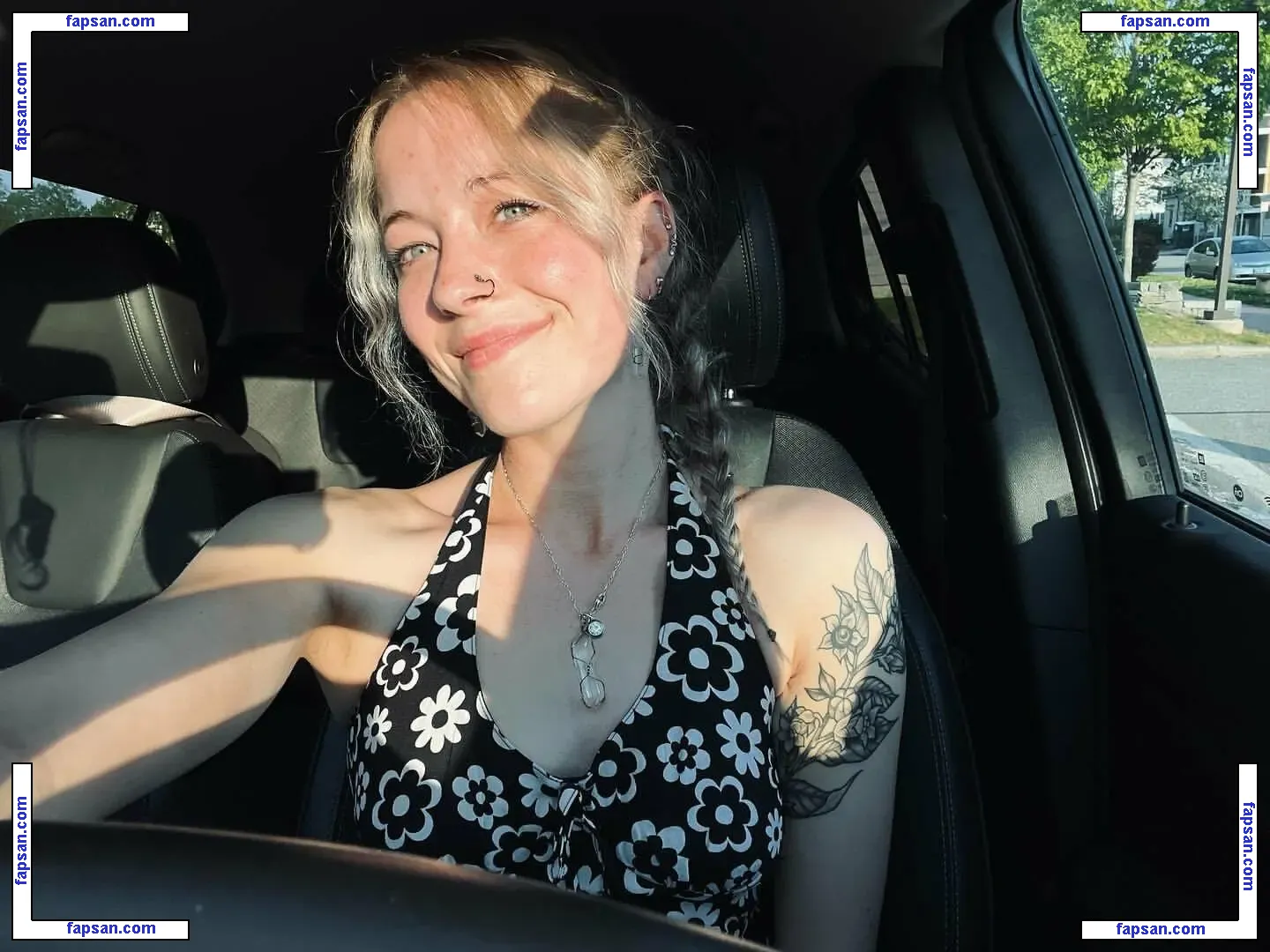 Paige Leblanc голая фото #0003 с Онлифанс