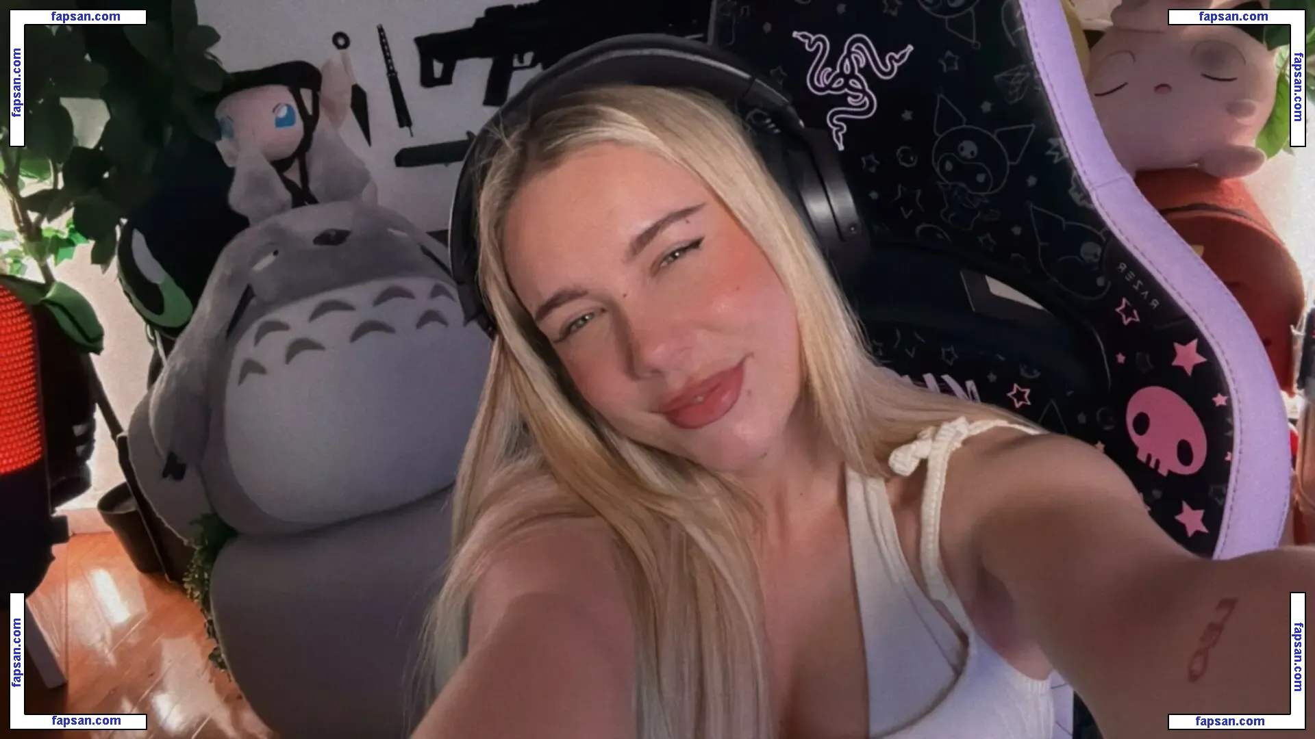 PaladinAmber nude photo #0140 from OnlyFans