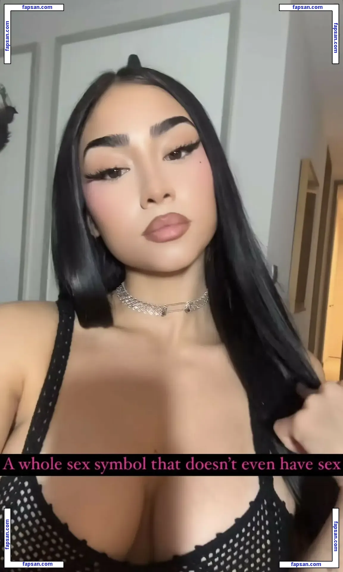 Paloma Mami голая фото #0016 с Онлифанс