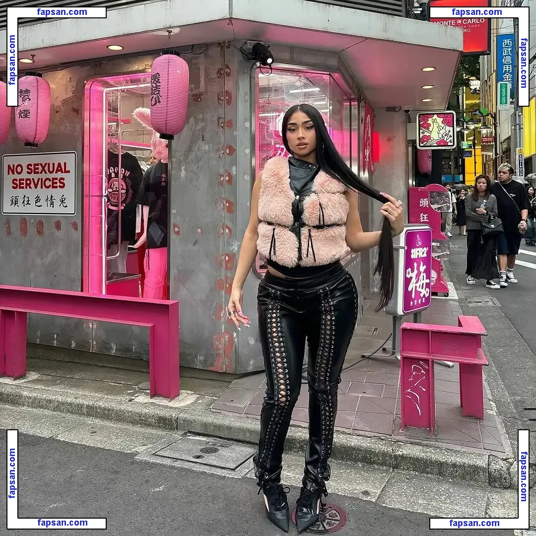 Paloma Mami голая фото #0031 с Онлифанс