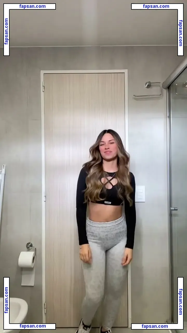 Pamela Benavente голая фото #0040 с Онлифанс