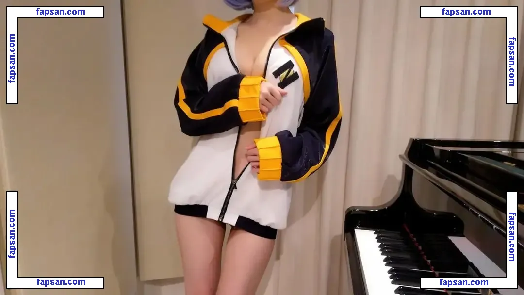 Pan Piano nude photo #0002 from OnlyFans