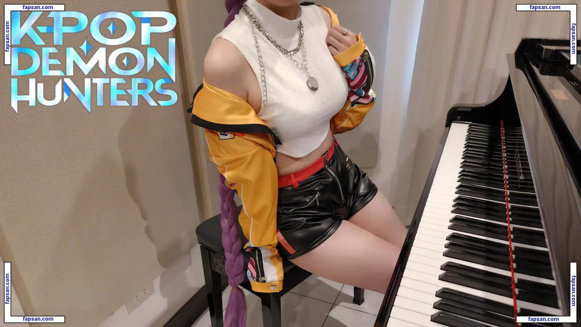 Pan Piano nude photo #0181 from OnlyFans