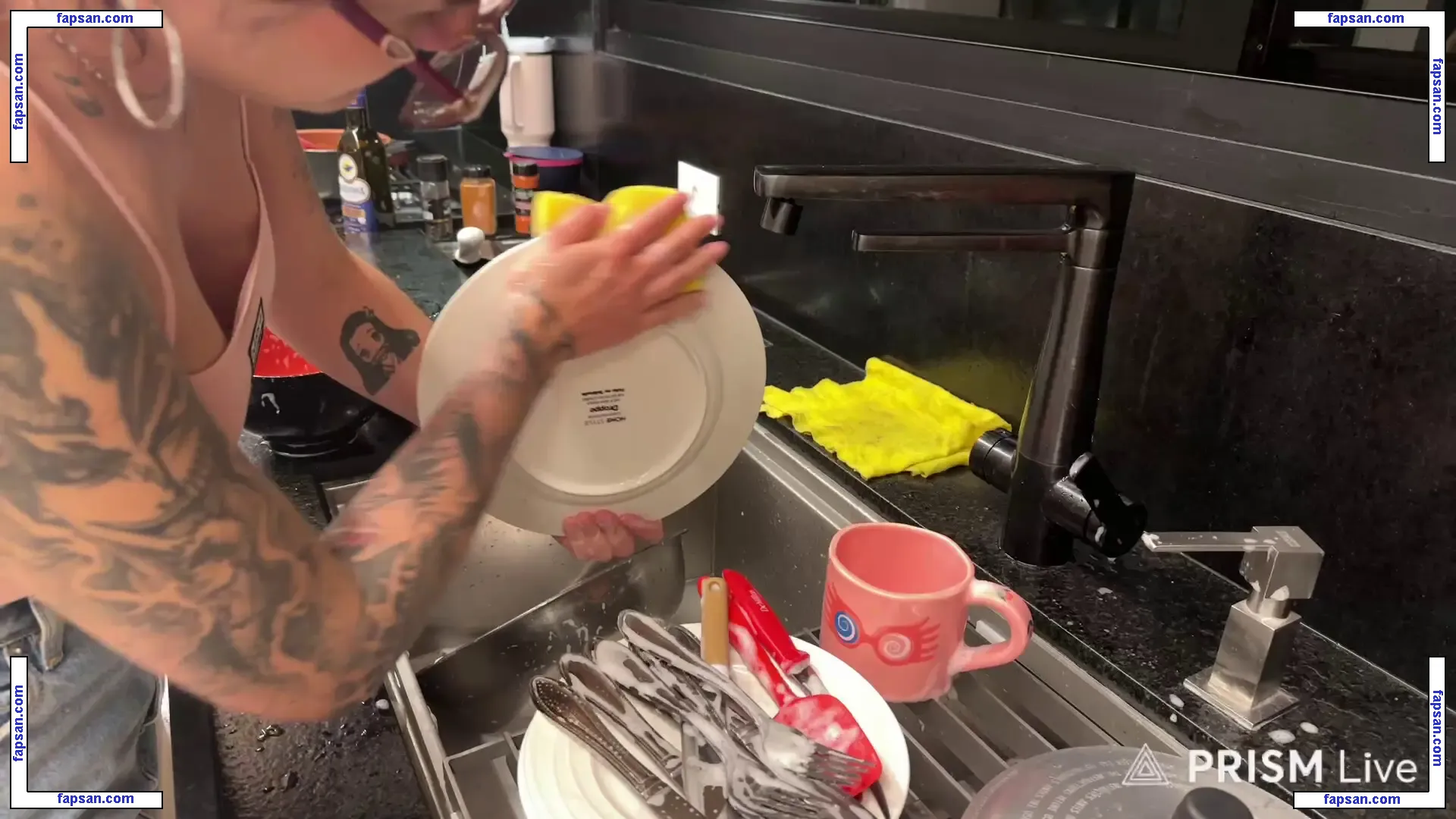 Pan Shibuya nude photo #0003 from OnlyFans