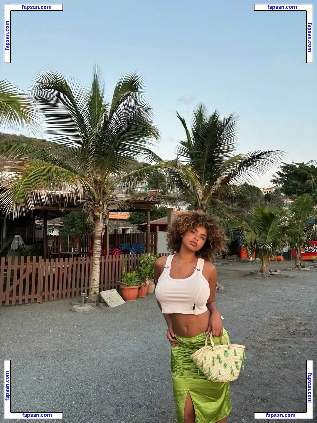 Paola Locatelli nude photo #0181 from OnlyFans