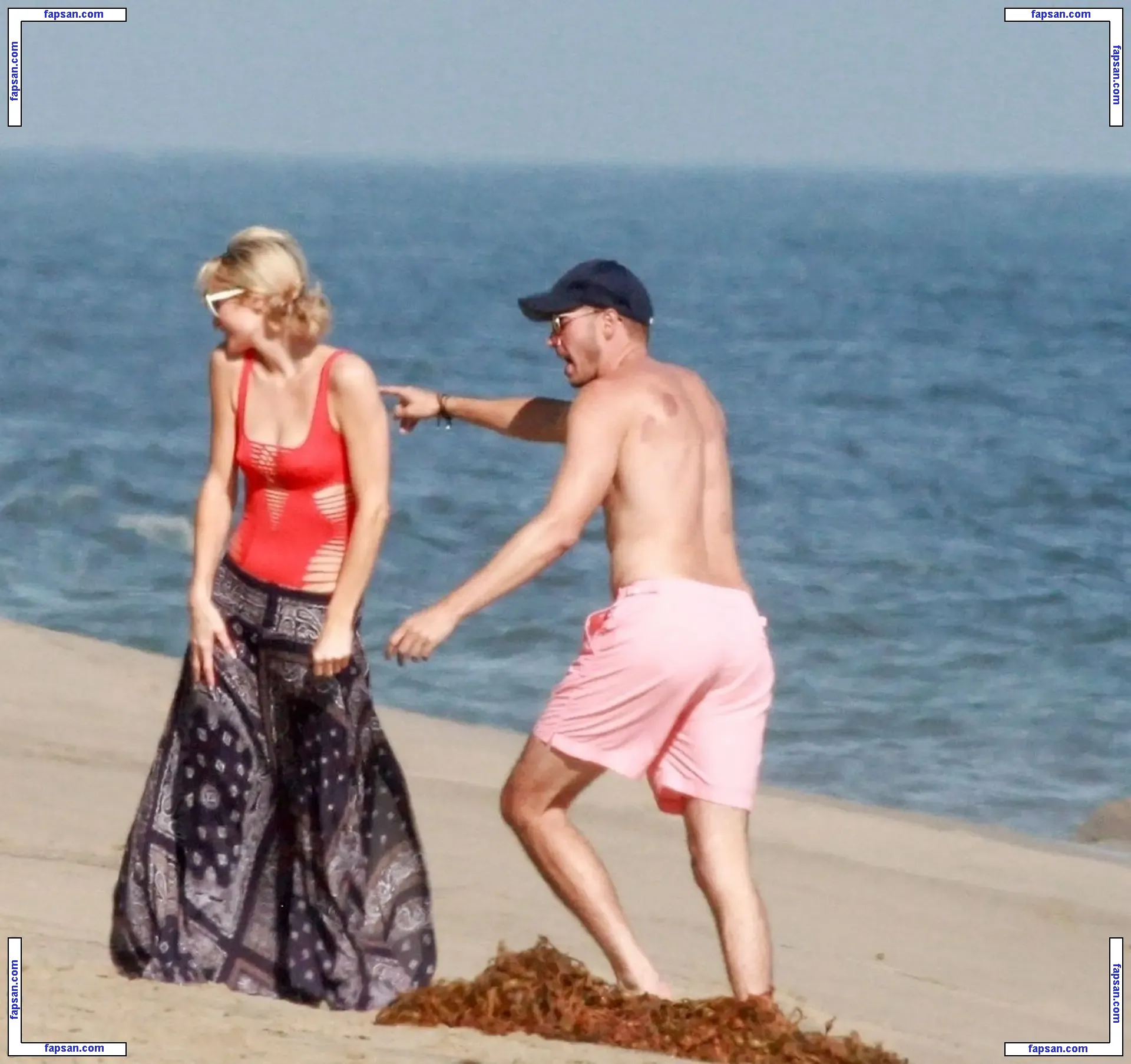 Paris Hilton nude photo #2596 from OnlyFans