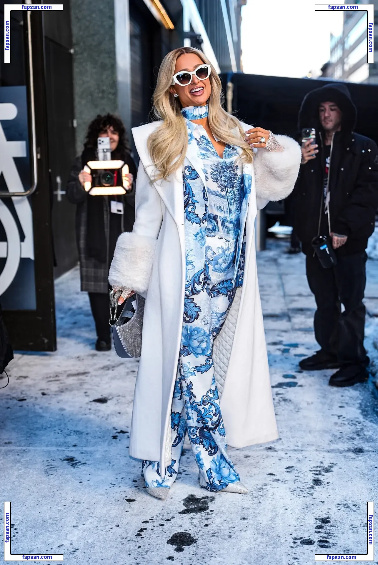 Paris Hilton голая фото #5074 с Онлифанс