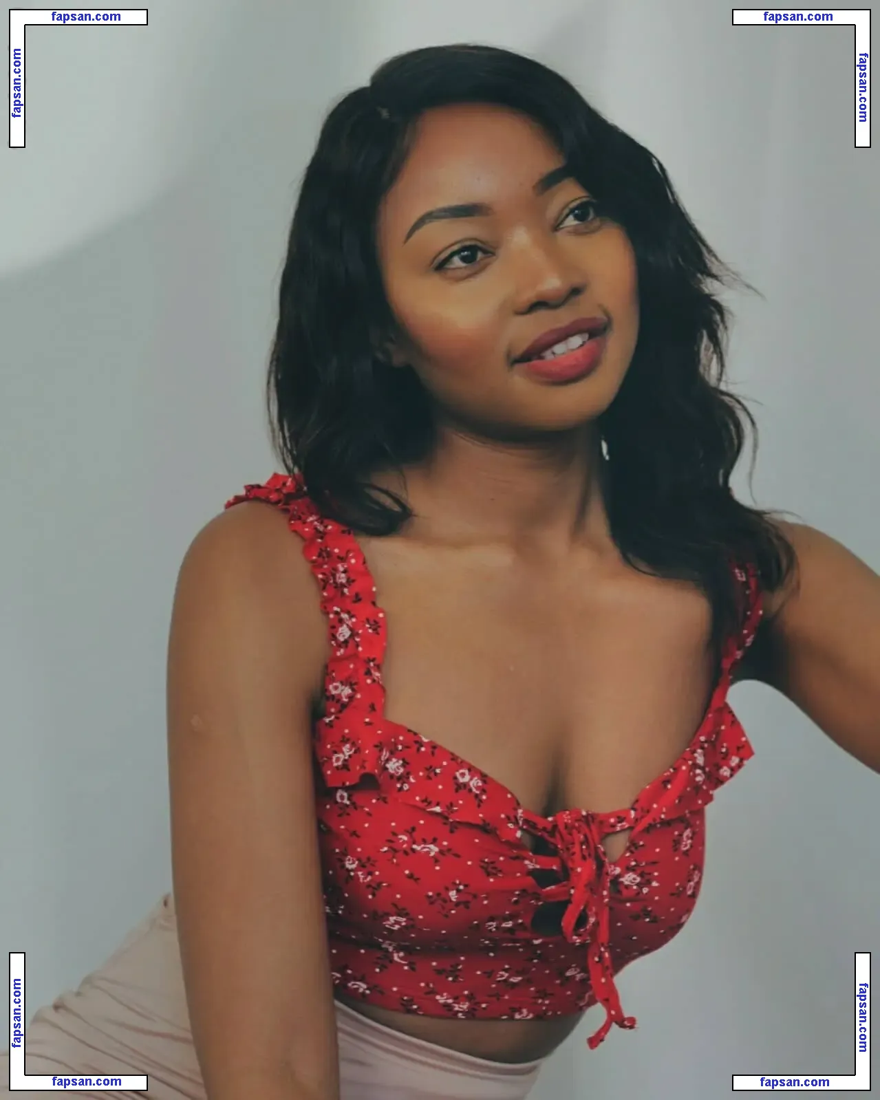 Patience Xina голая фото #0009 с Онлифанс