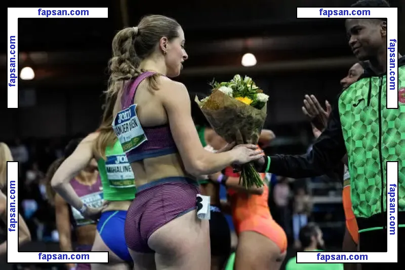 Patrizia Van Der Weken голая фото #0002 с Онлифанс