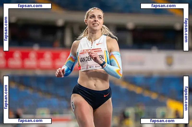 Patrizia Van Der Weken голая фото #0005 с Онлифанс