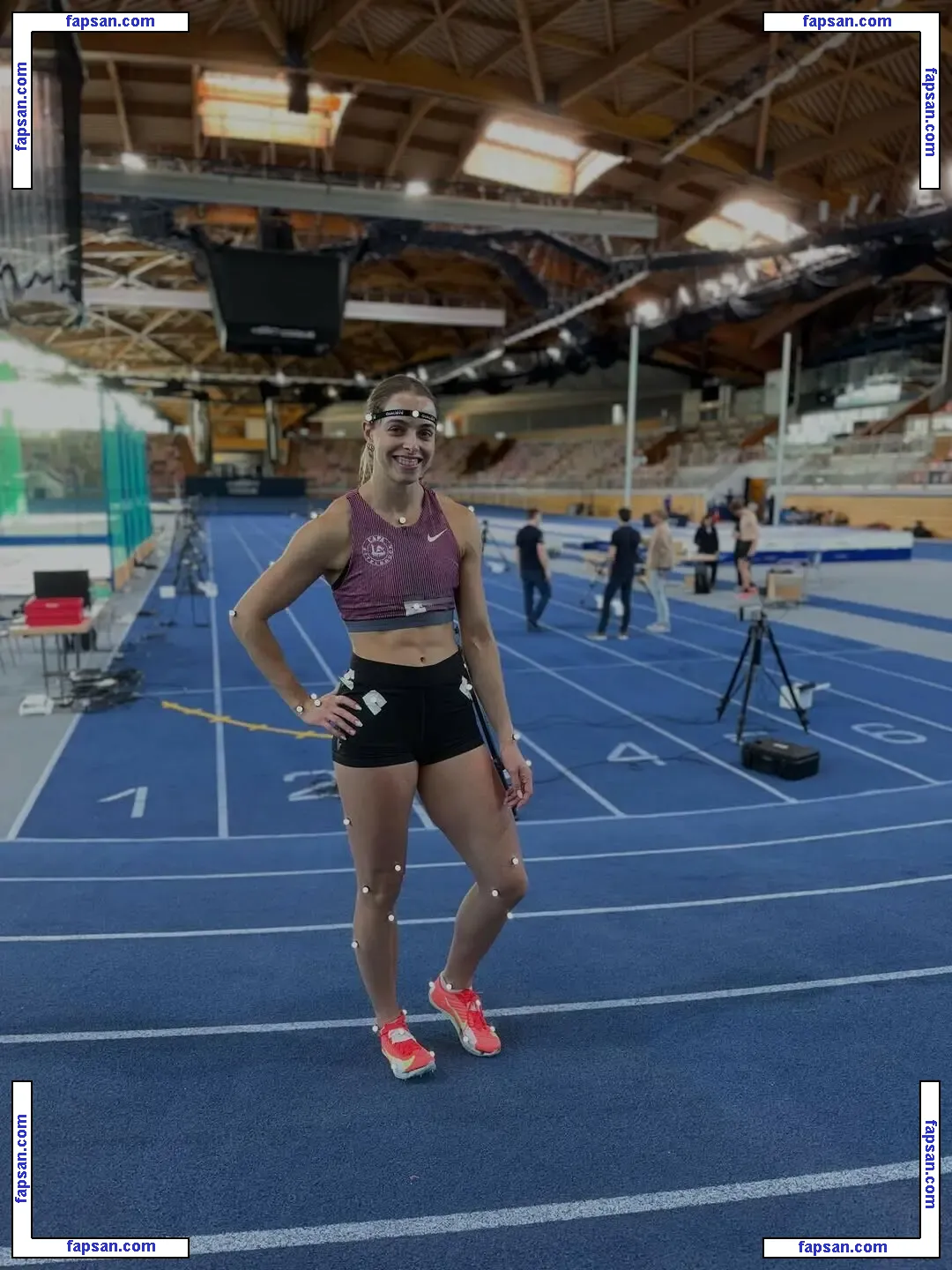 Patrizia Van Der Weken голая фото #0006 с Онлифанс