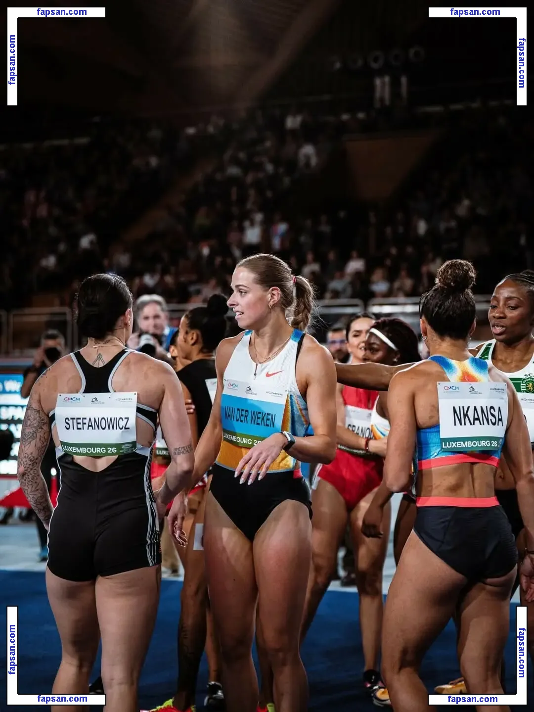 Patrizia Van Der Weken голая фото #0017 с Онлифанс