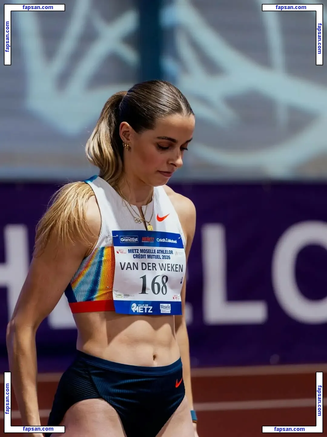 Patrizia Van Der Weken голая фото #0021 с Онлифанс