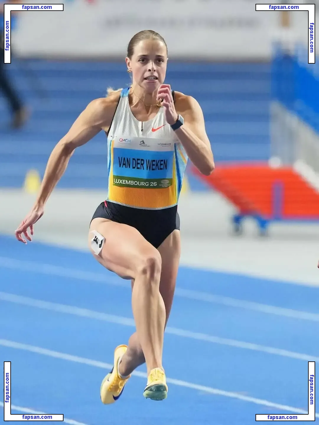 Patrizia Van Der Weken голая фото #0022 с Онлифанс