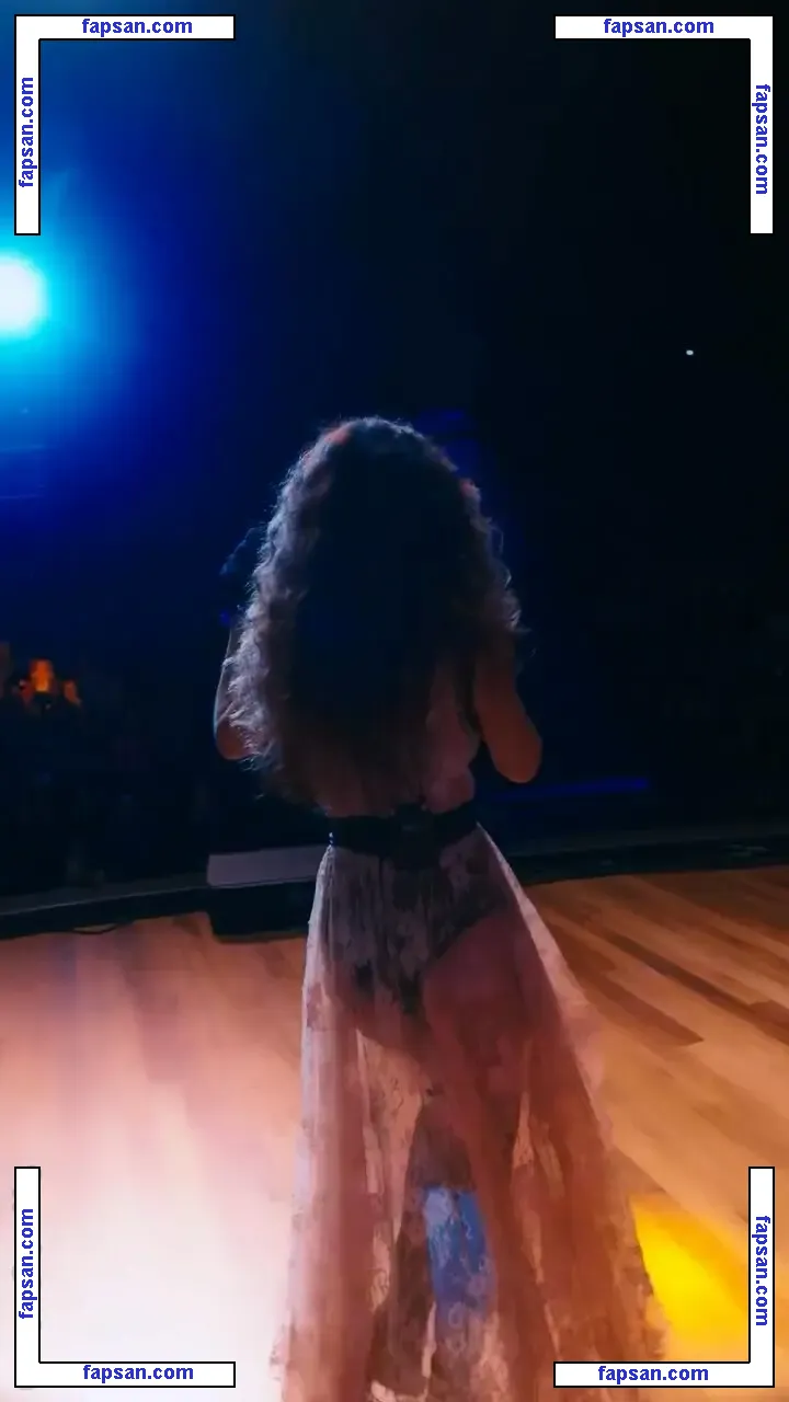 Paula Fernandes голая фото #0048 с Онлифанс