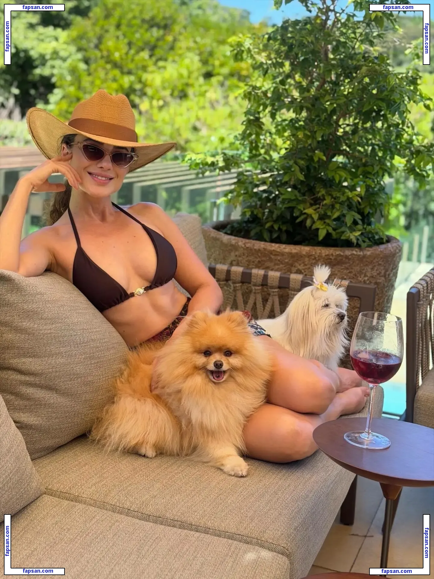 Paula Fernandes nude photo #0065 from OnlyFans