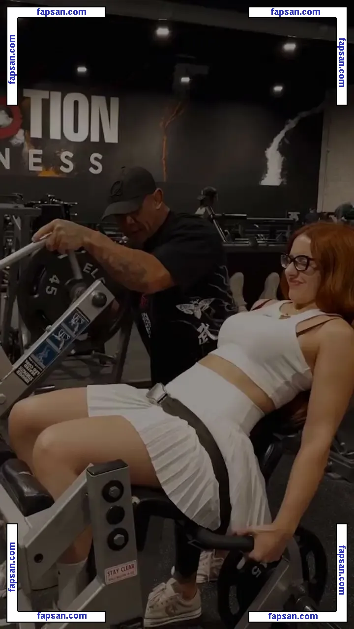 Paula Sanchiz Paulattier nude photo #0008 from OnlyFans