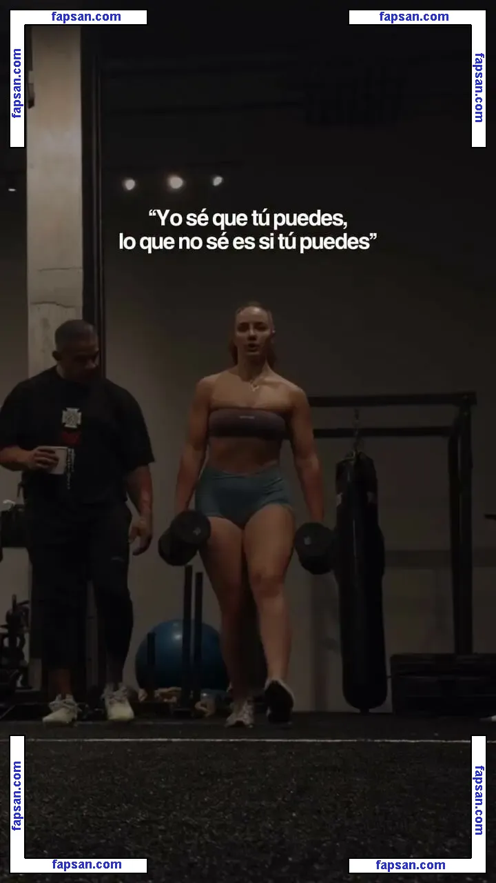 Paula Sanchiz Paulattier nude photo #0009 from OnlyFans