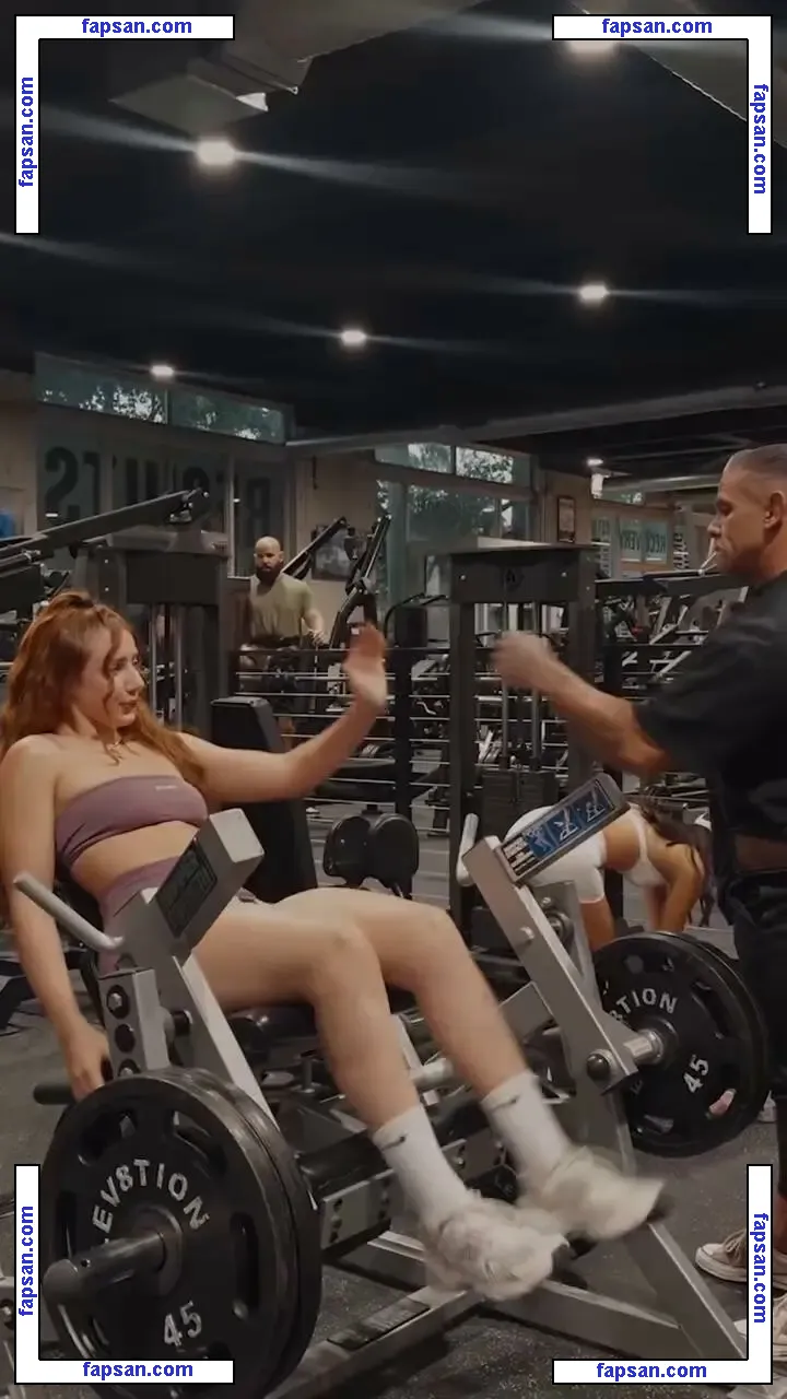 Paula Sanchiz Paulattier nude photo #0024 from OnlyFans