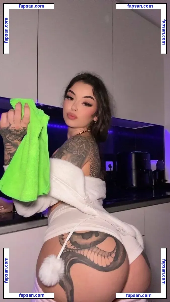 Paula Se Garra nude photo #0004 from OnlyFans