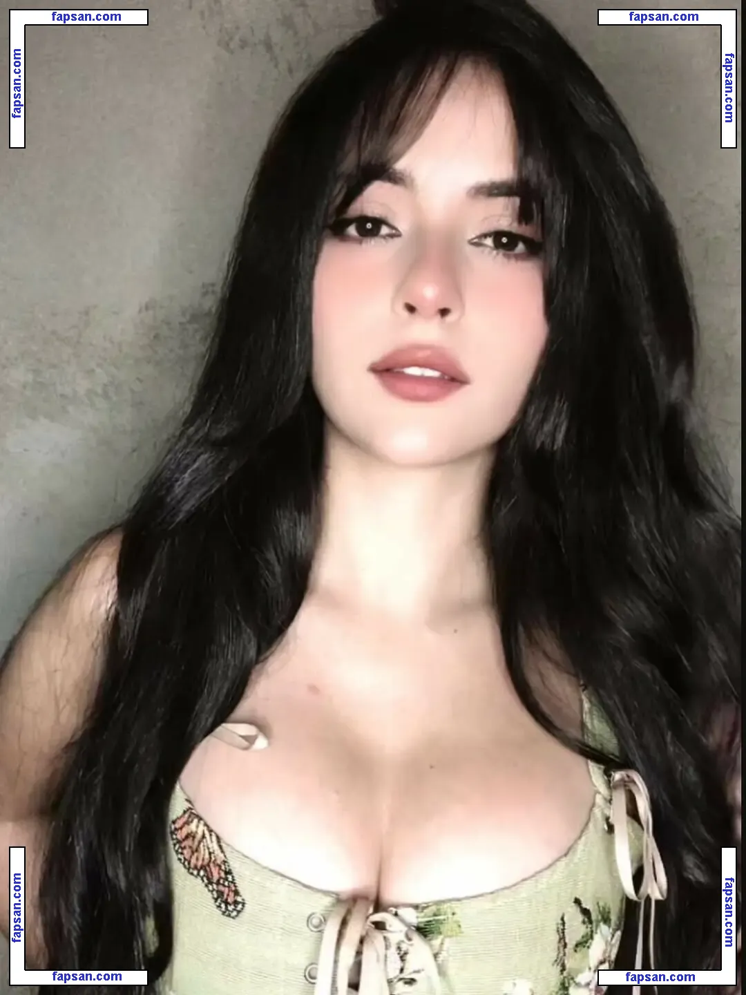 paulasoares93 голая фото #0003 с Онлифанс