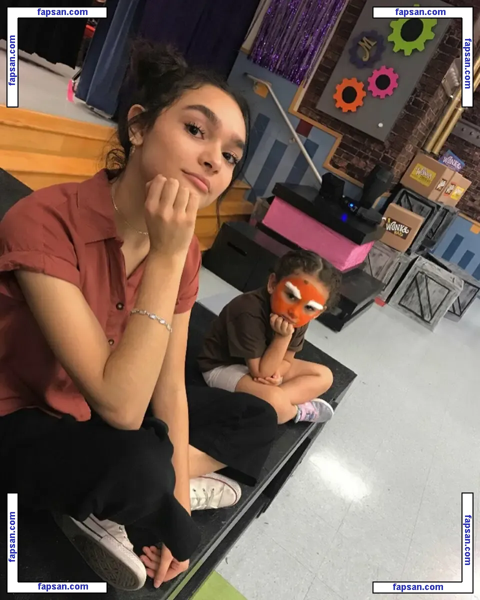 Paulina Chavez голая фото #0015 с Онлифанс