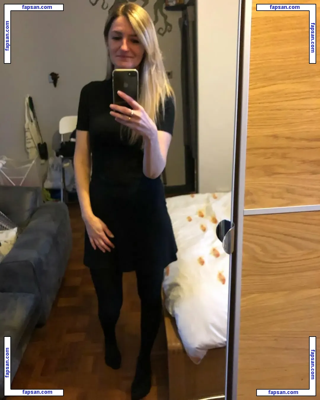 payingformydivorce nude photo #0021 from OnlyFans