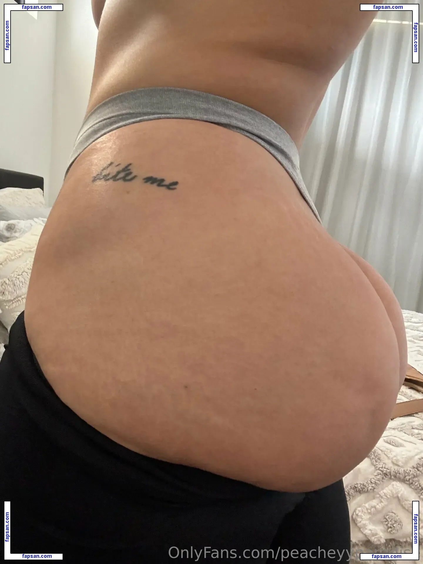 peacheyb nude photo #0017 from OnlyFans