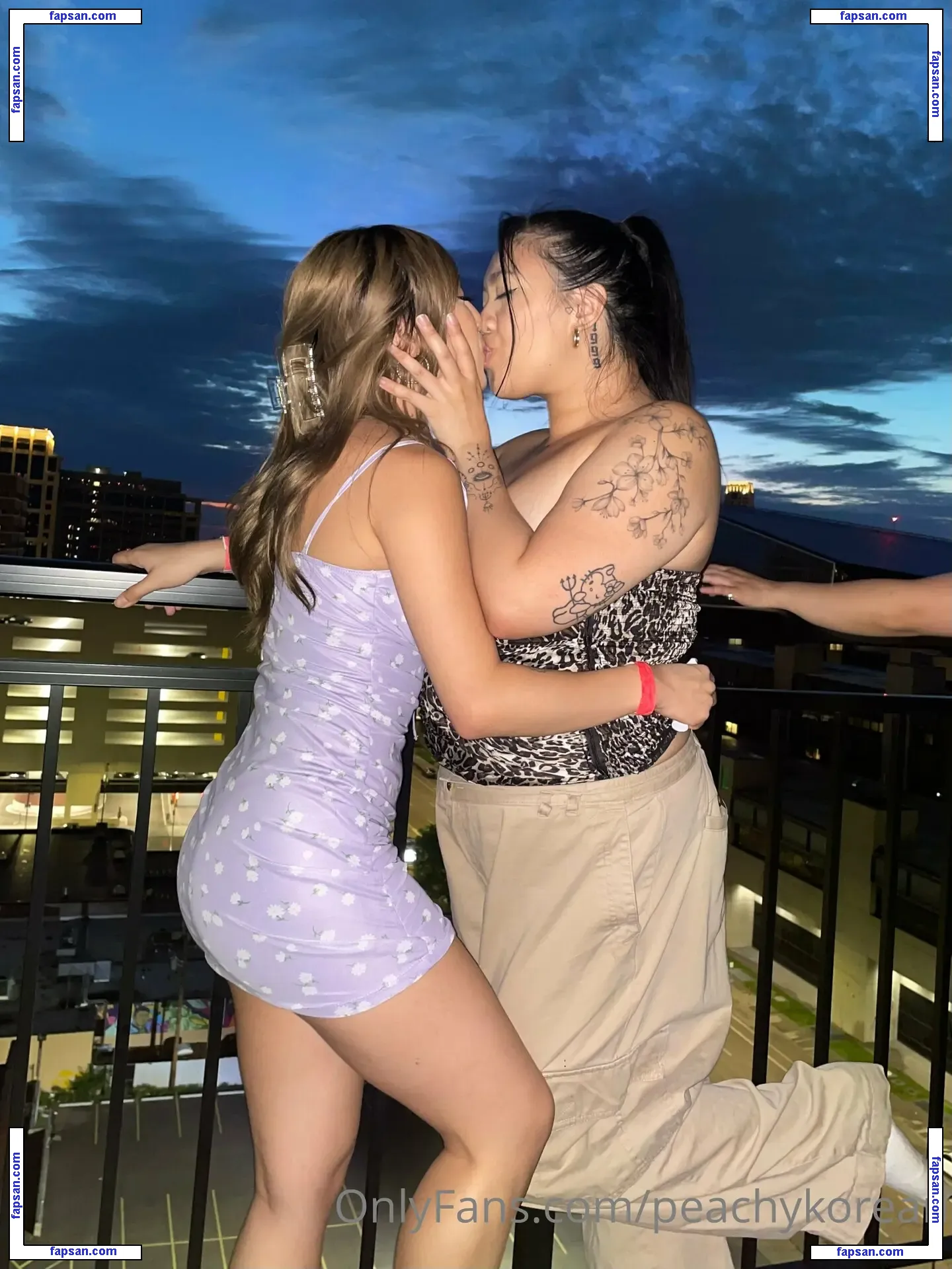 Peachykorean голая фото #0031 с Онлифанс