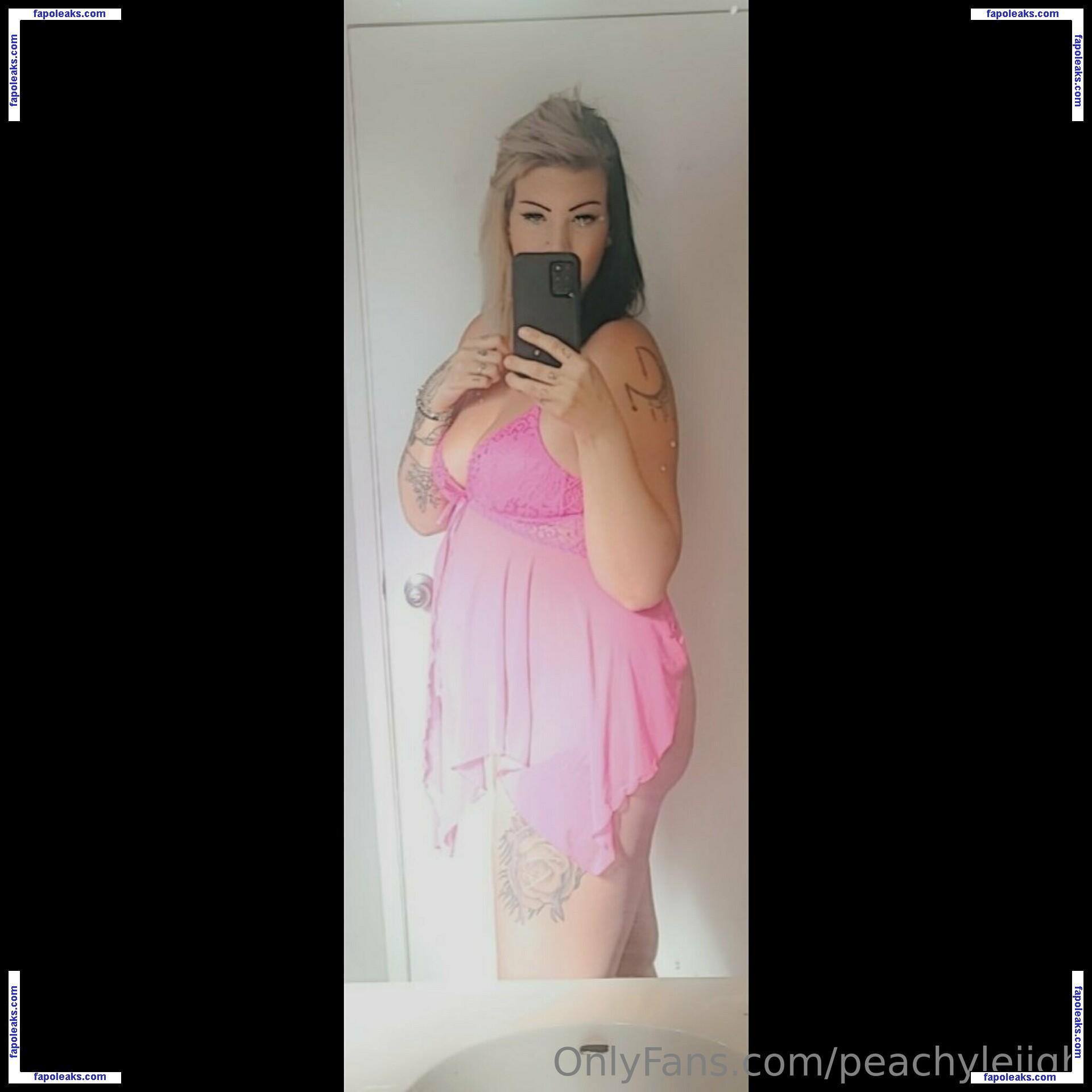 peachyleiigh nude photo #0005 from OnlyFans