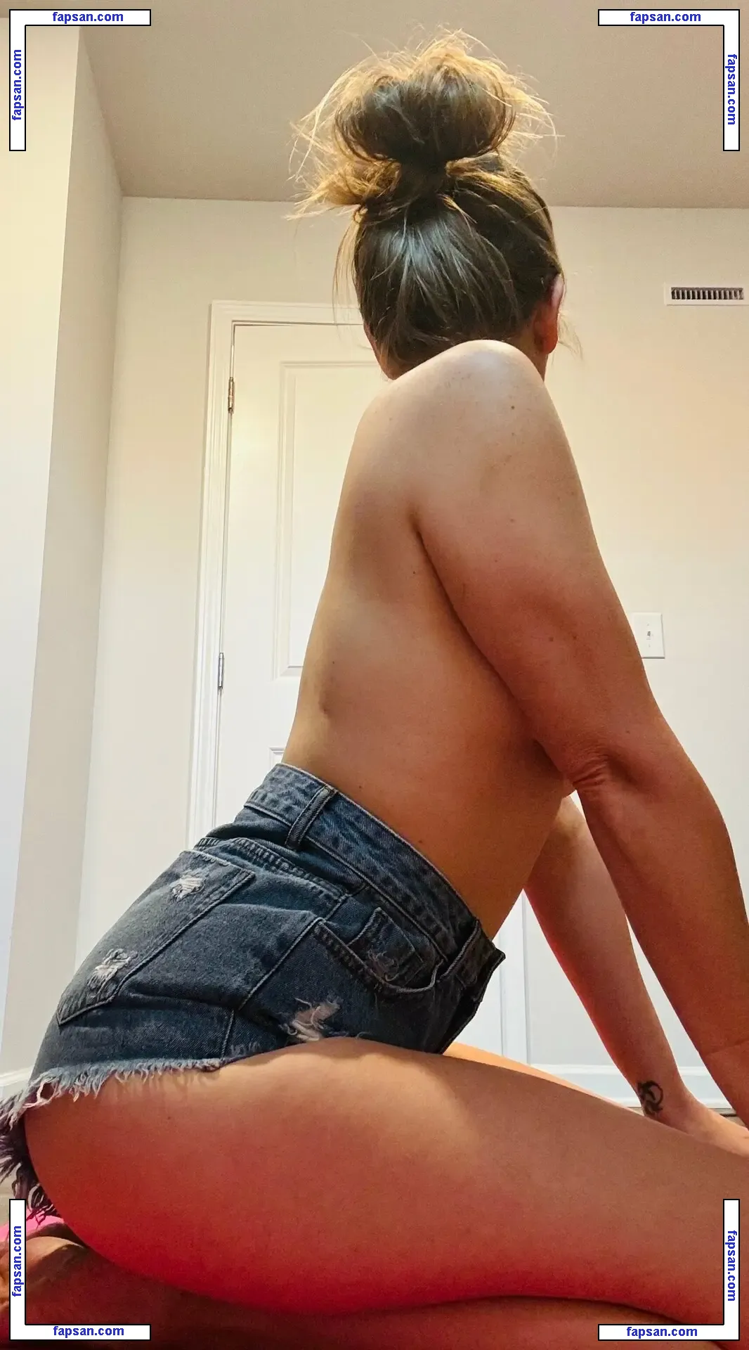 peachynursevip nude photo #0018 from OnlyFans