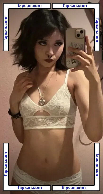 pearl.666 nude photo #0033 from OnlyFans