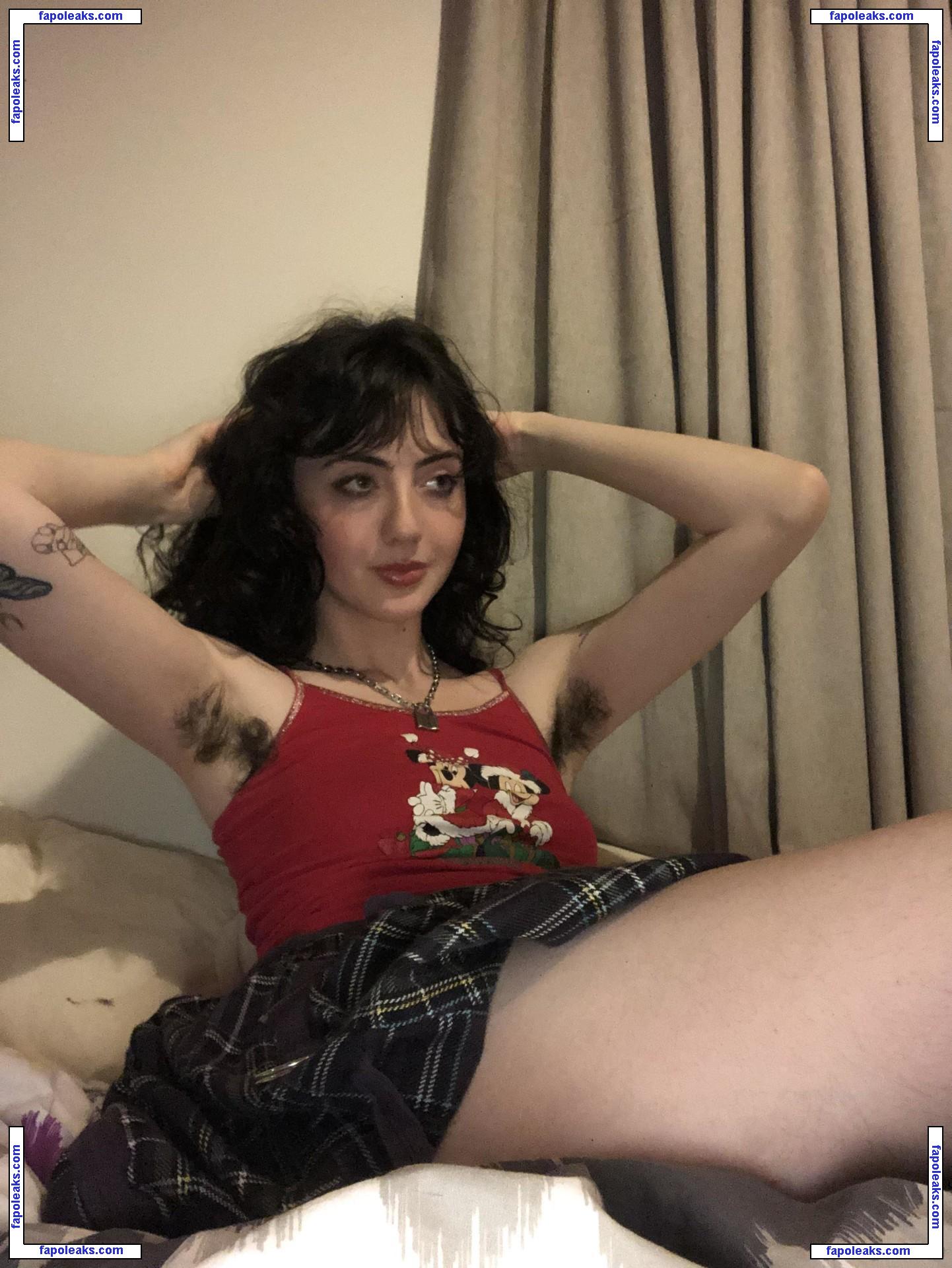 Pearlygirly06 / pearl_thespringer nude photo #0012 from OnlyFans