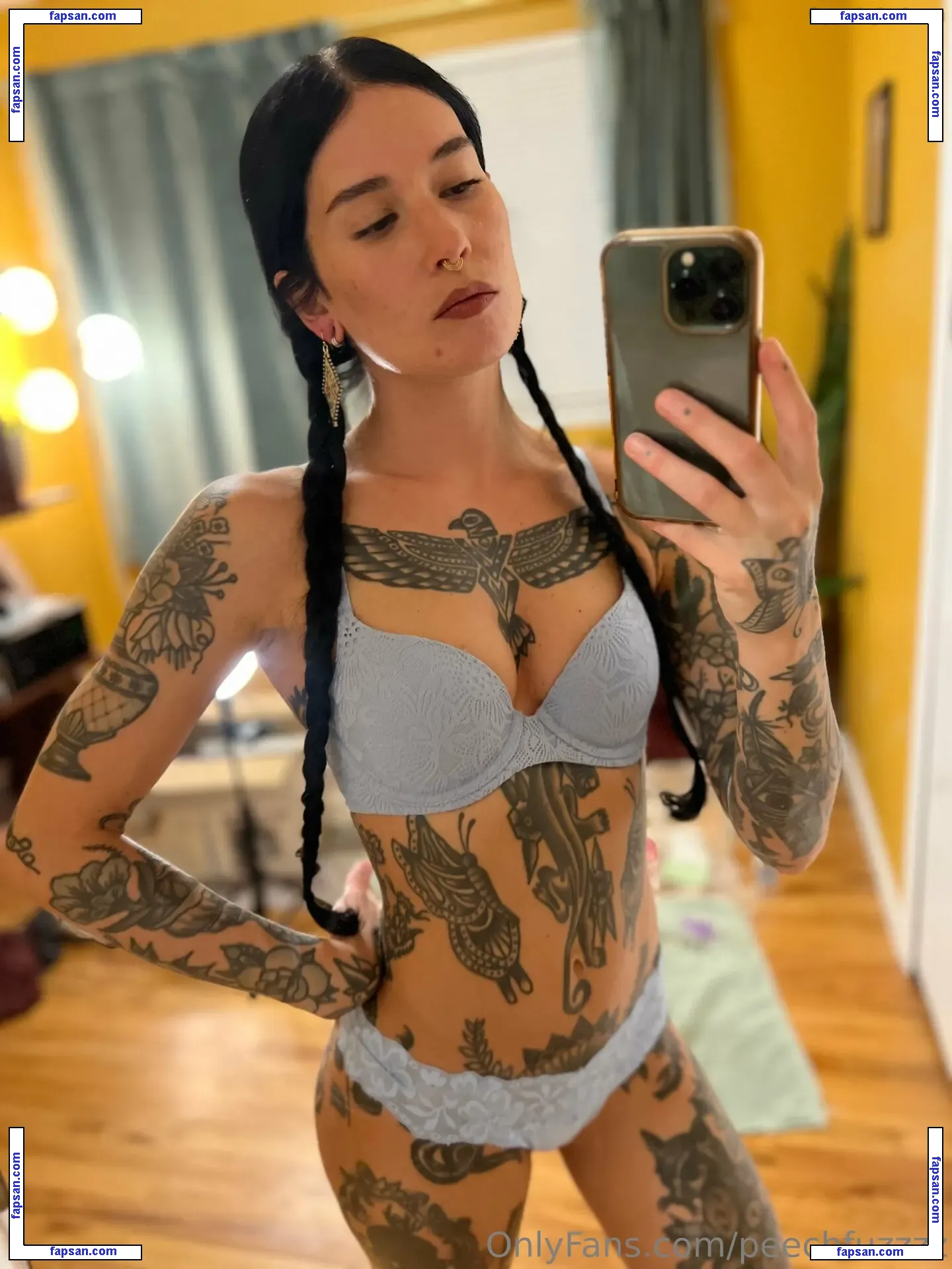 Peechfuzzzz nude photo #0381 from OnlyFans
