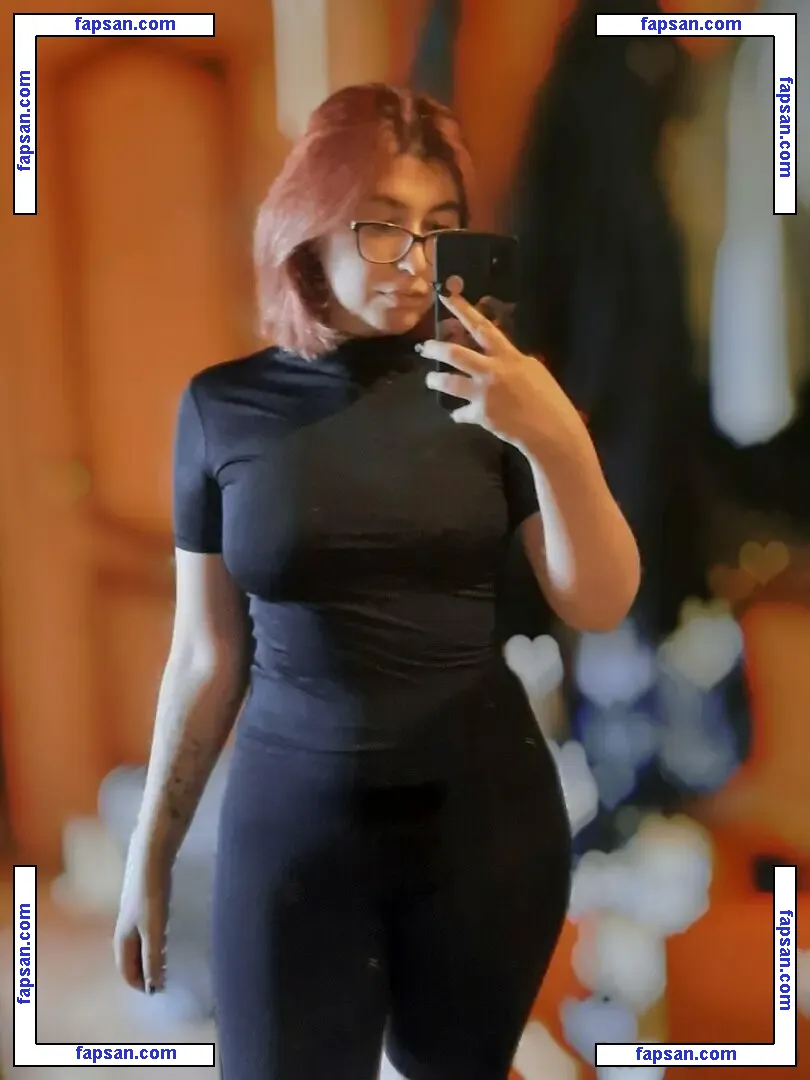 Pelmeshek_Syma nude photo #0009 from OnlyFans