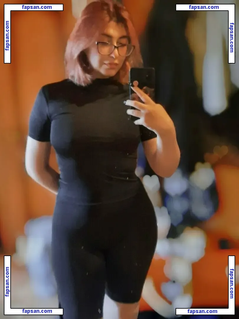 Pelmeshek_Syma nude photo #0011 from OnlyFans