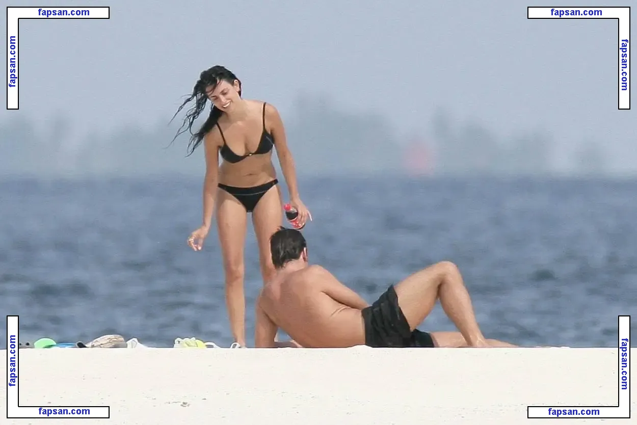 Penélope Cruz nude photo #0143 from OnlyFans