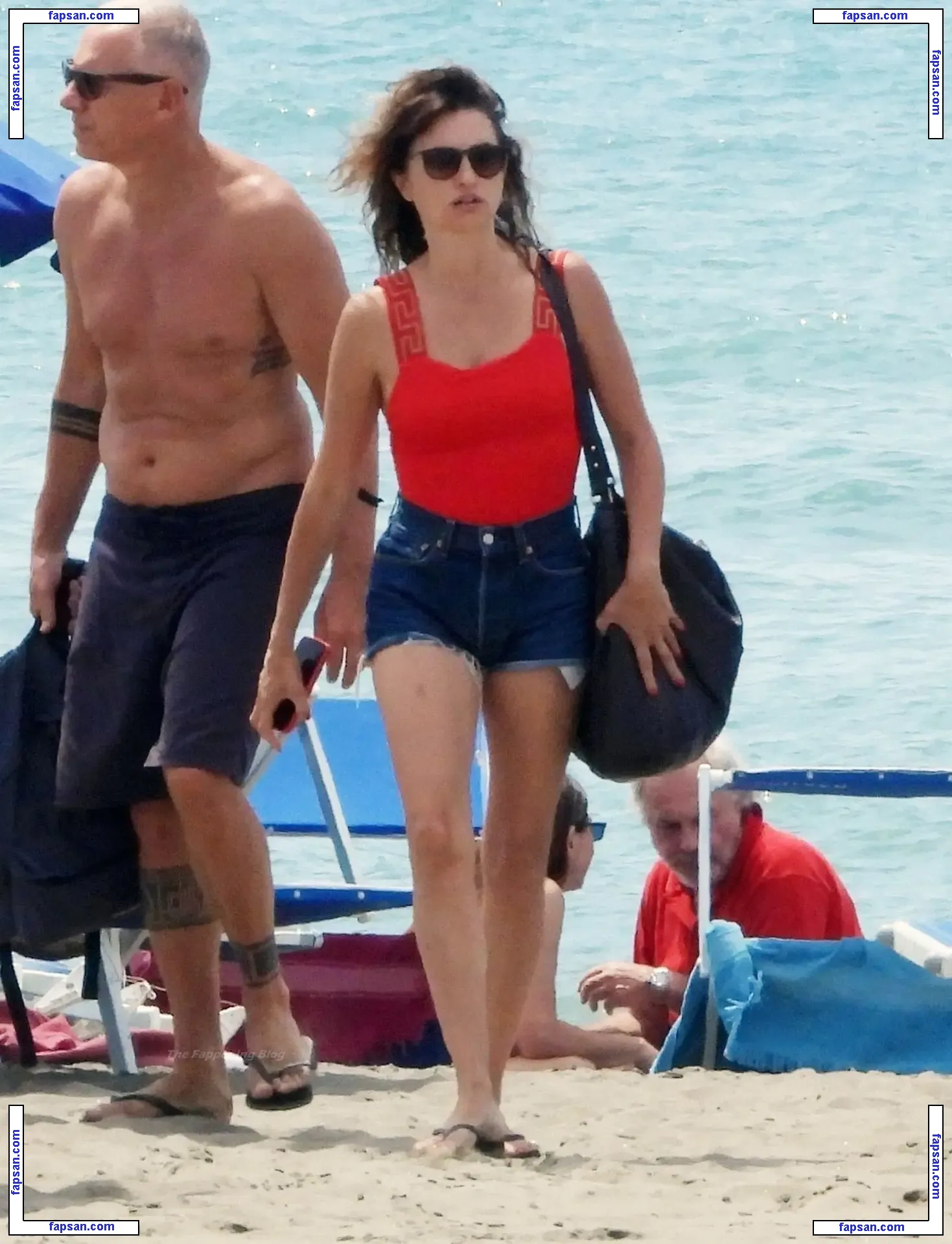 Penélope Cruz nude photo #0937 from OnlyFans