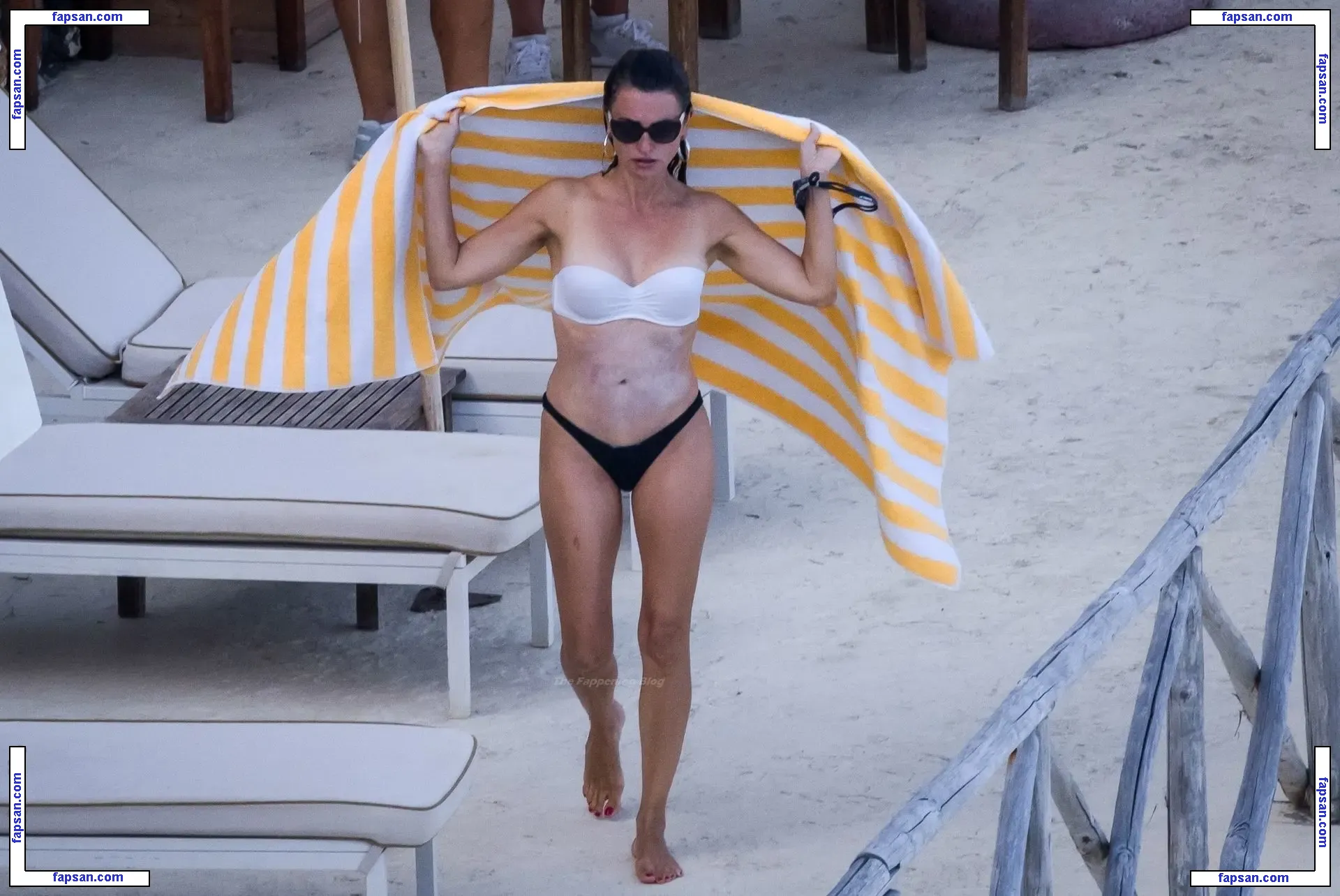 Penélope Cruz nude photo #0951 from OnlyFans