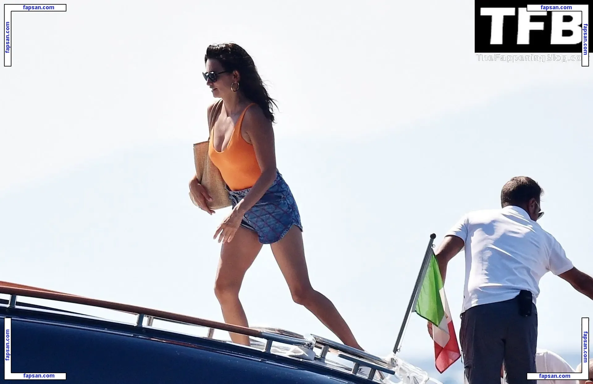 Penélope Cruz nude photo #1311 from OnlyFans