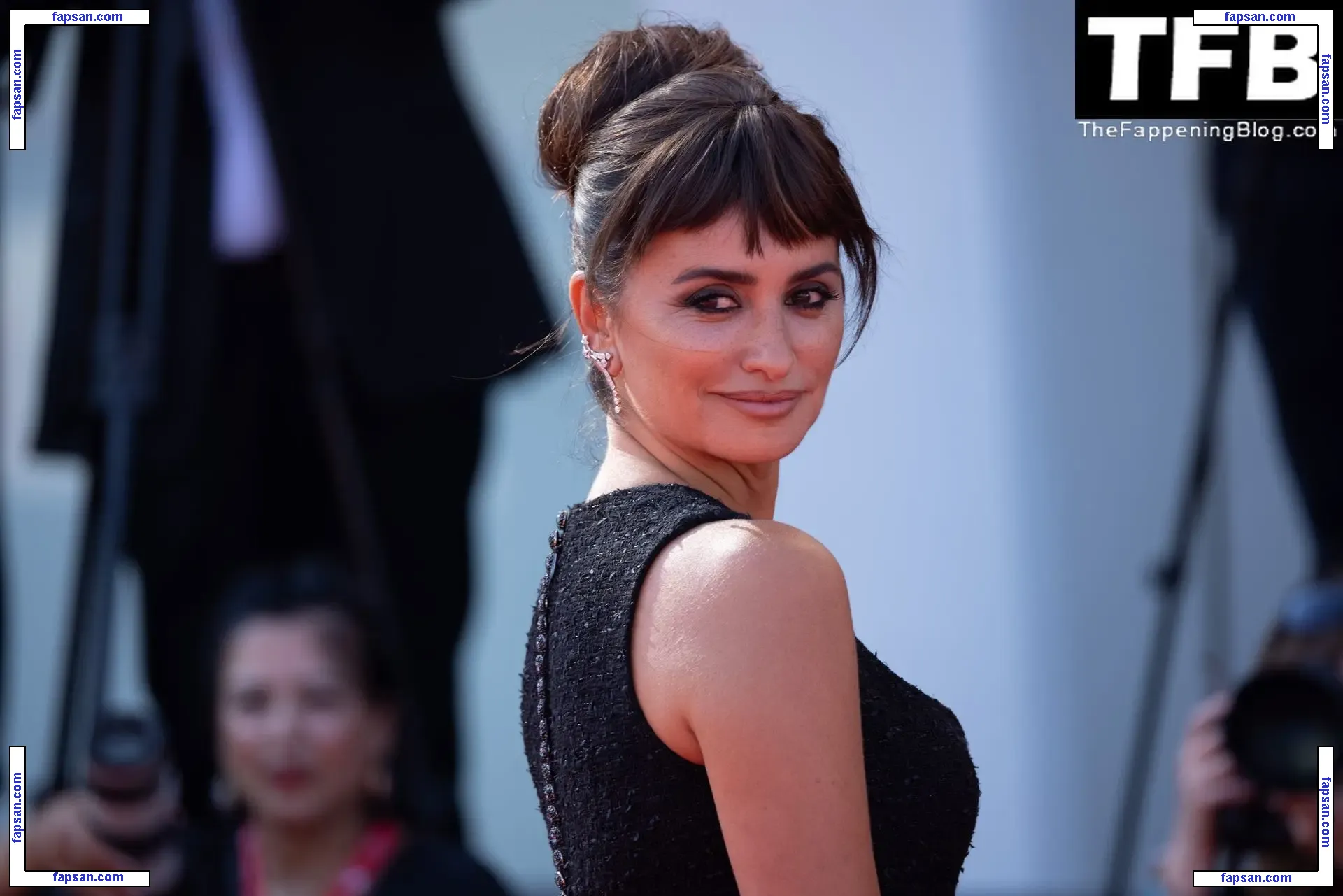 Penélope Cruz nude photo #1341 from OnlyFans