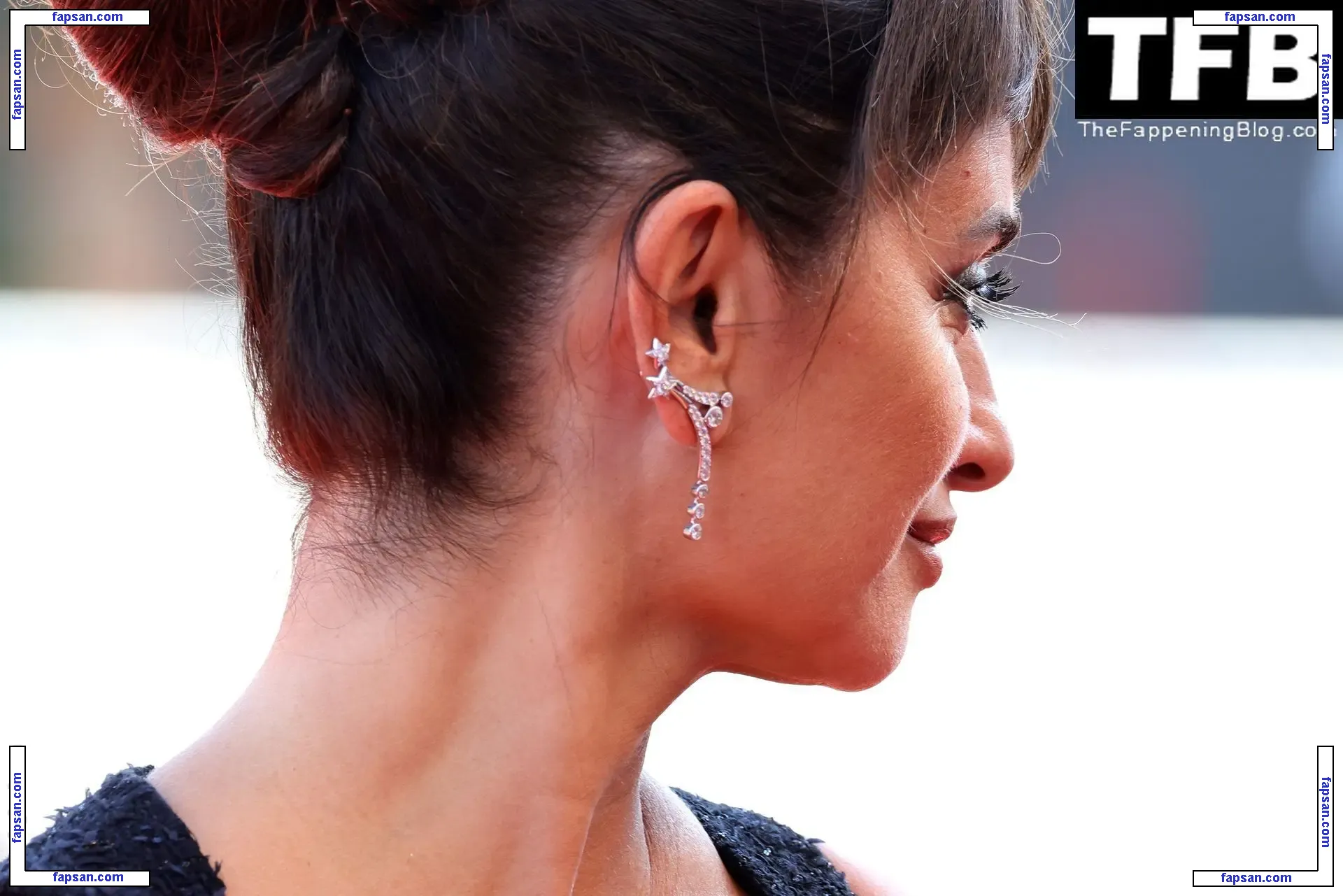 Penélope Cruz nude photo #1378 from OnlyFans