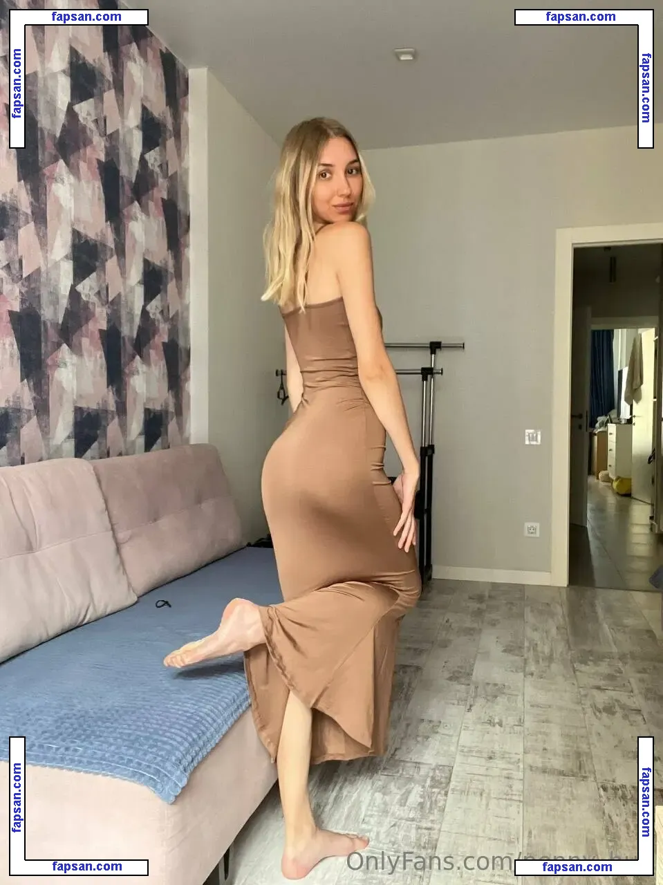 penny_hug nude photo #0006 from OnlyFans
