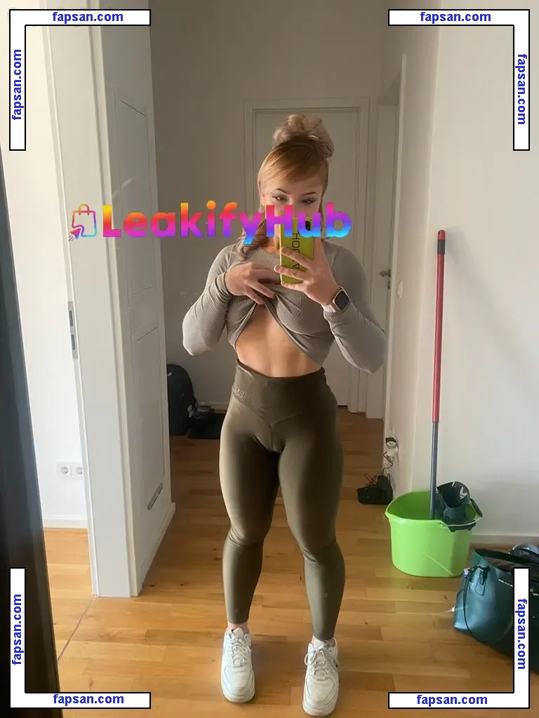 PennyPrincess nude photo #0021 from OnlyFans