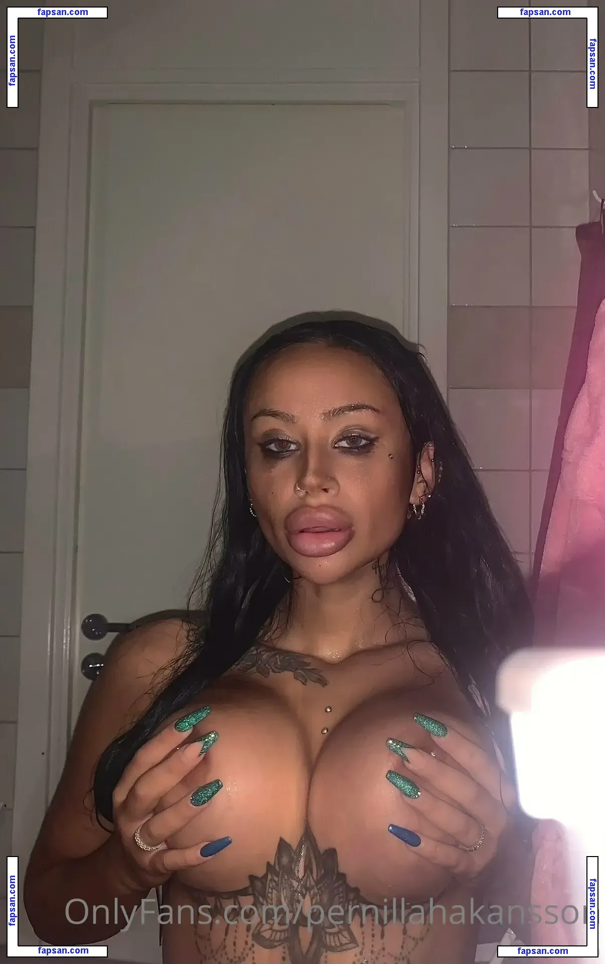 pernillahakansson nude photo #0002 from OnlyFans