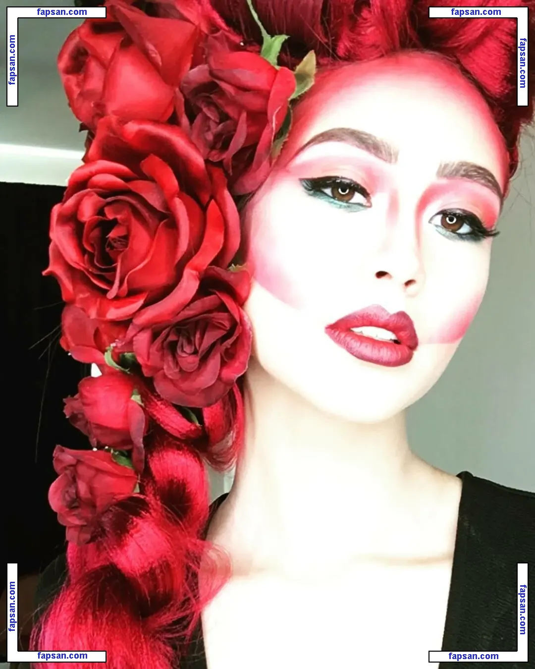 Perpetua Smith голая фото #0015 с Онлифанс