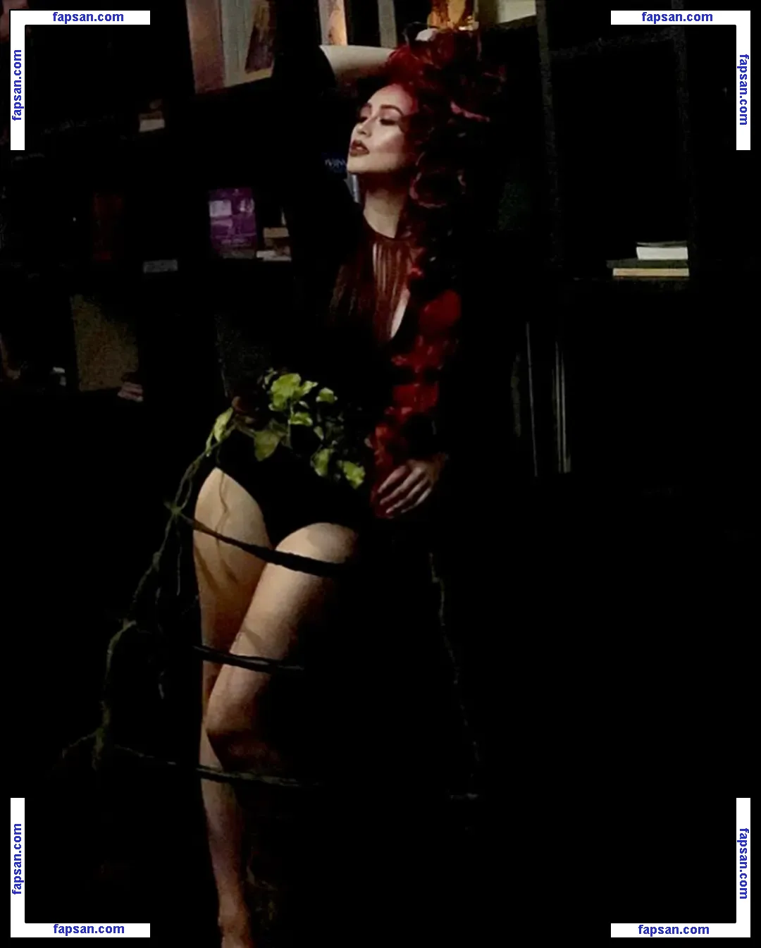 Perpetua Smith голая фото #0016 с Онлифанс