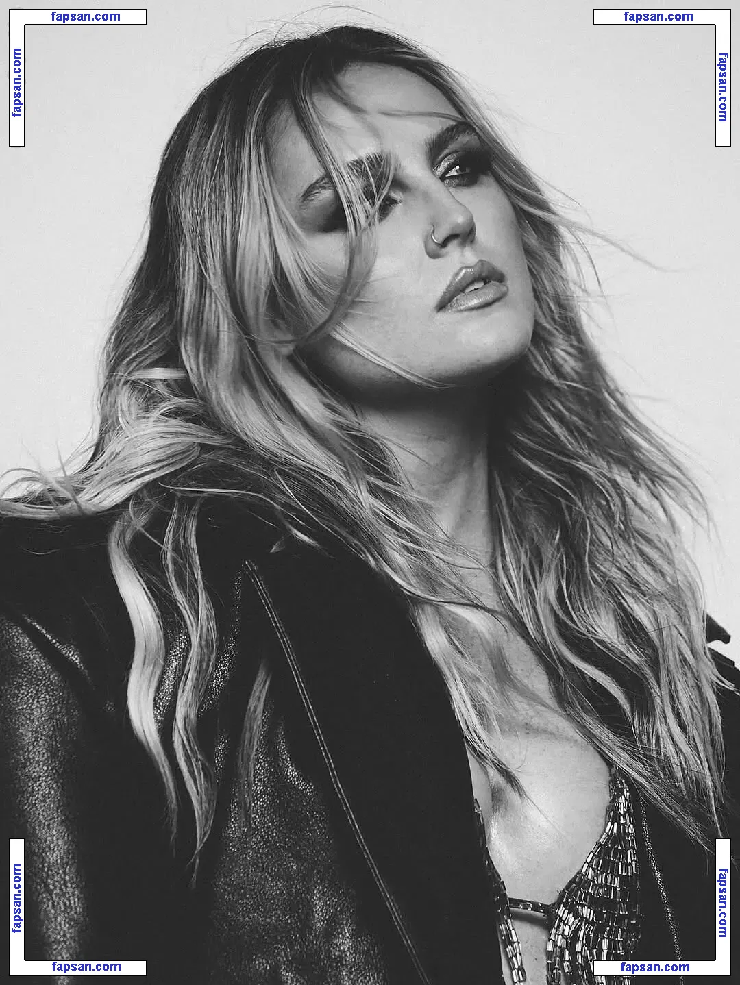 Perrie Edwards голая фото #0670 с Онлифанс