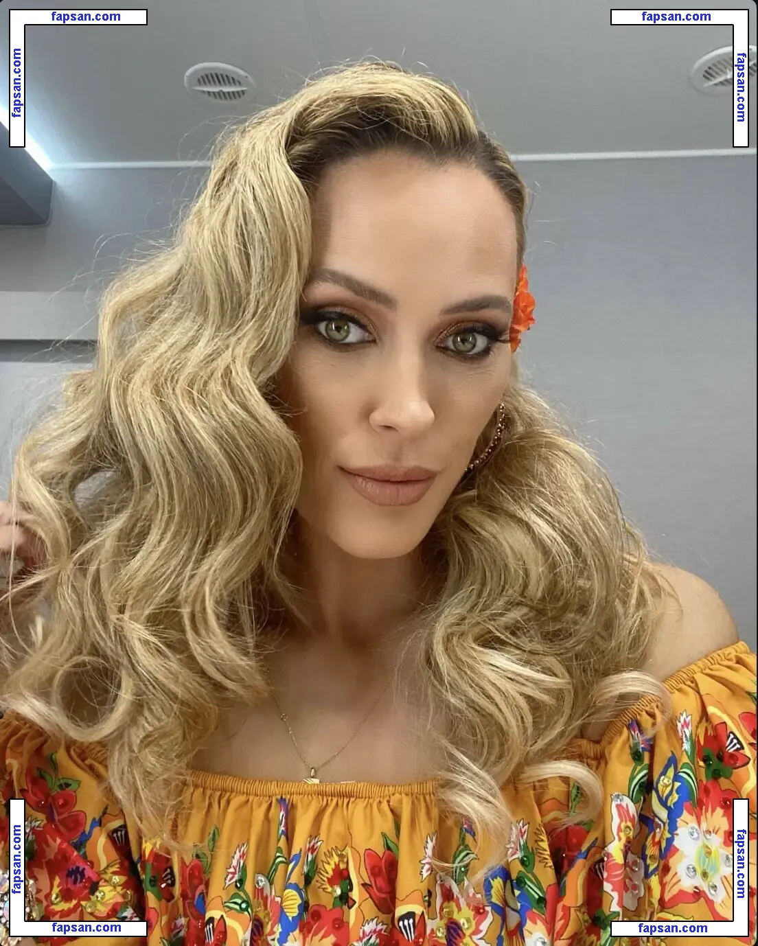 Peta Murgatroyd nude photo #0115 from OnlyFans
