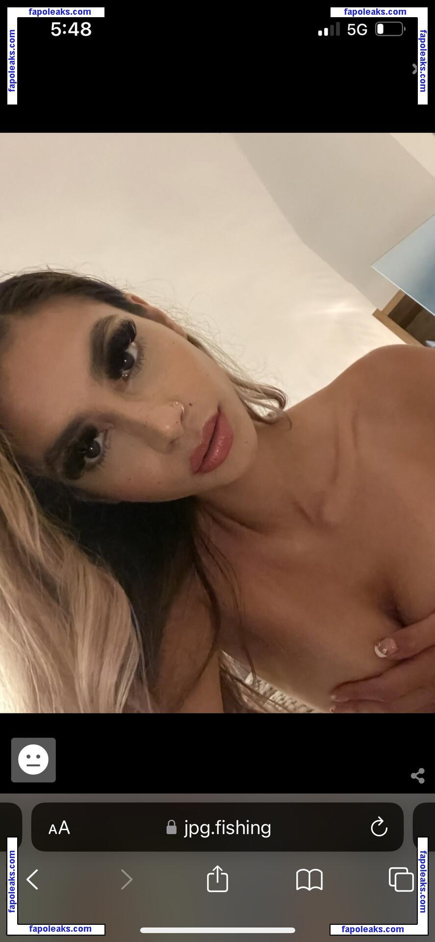 Petite Beautiful Latina / petite_latina / petitelatina_2021 nude photo #0004 from OnlyFans